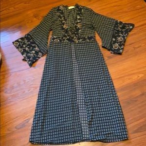 Ember Black Kimono, Size Medium